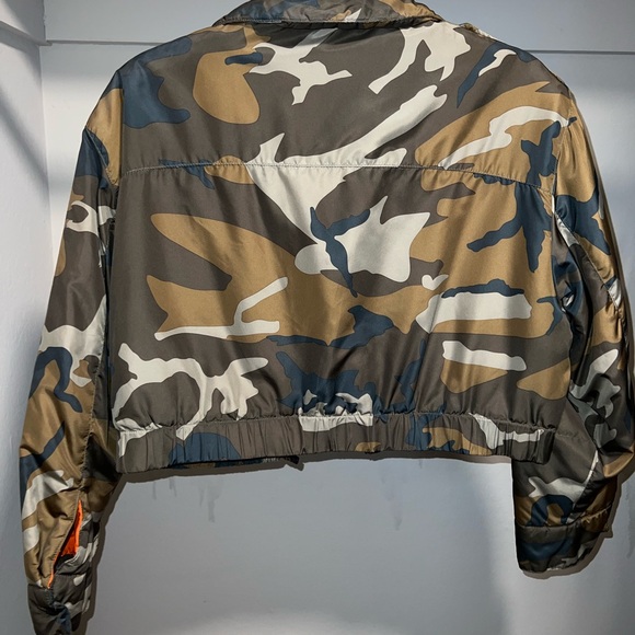 Zara cropped jacket - Picture 3 of 3